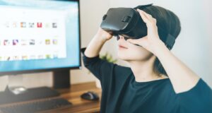 Can Virtual Reality Enhance The E-Commerce Shopping Experience?